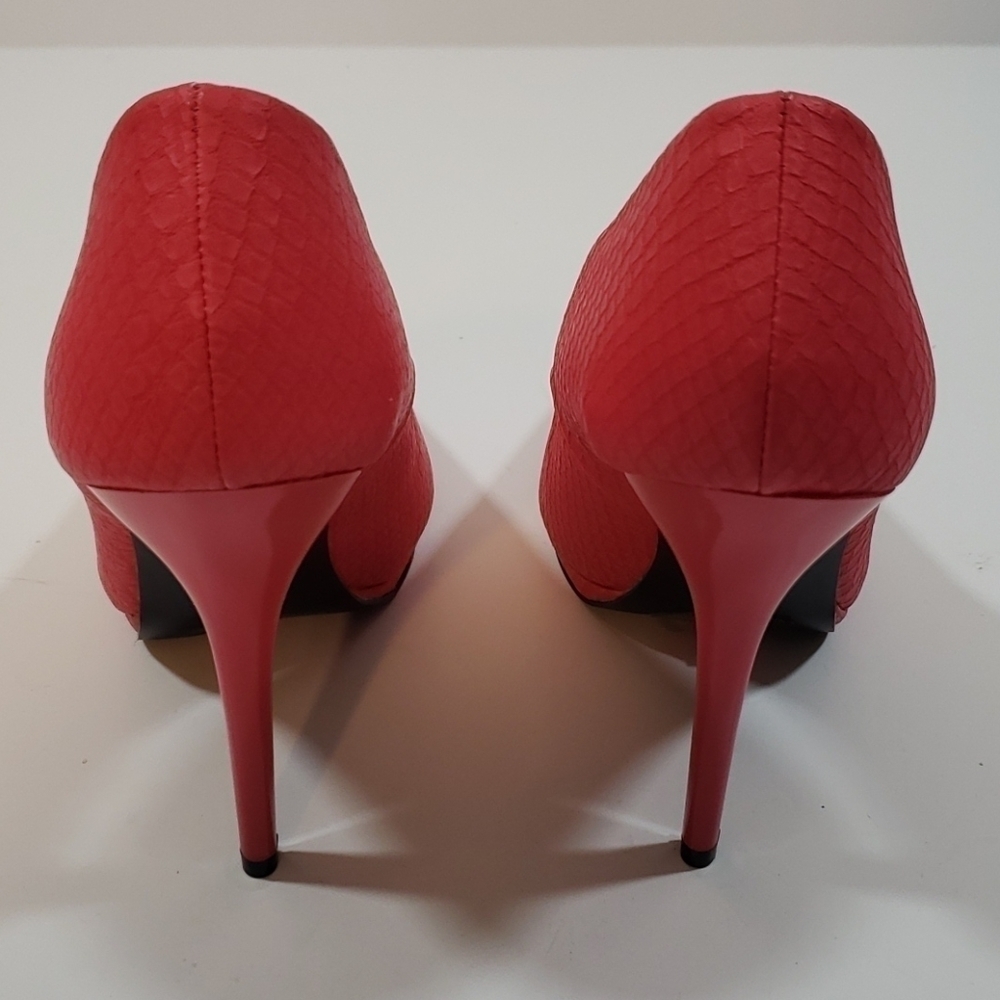 Qupud~Size 7~Pink High Heel Shoes NEW - Picture 7 of 8